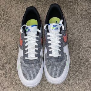 LIKE NEW. Men’s size 13 Nike Air Force 1
